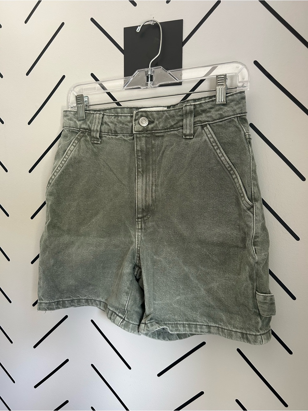 Cotton on army green carpenter high rise shorts utility